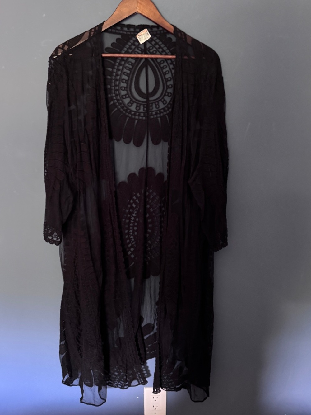 Black lace overpiece One Size Fits All in EUC